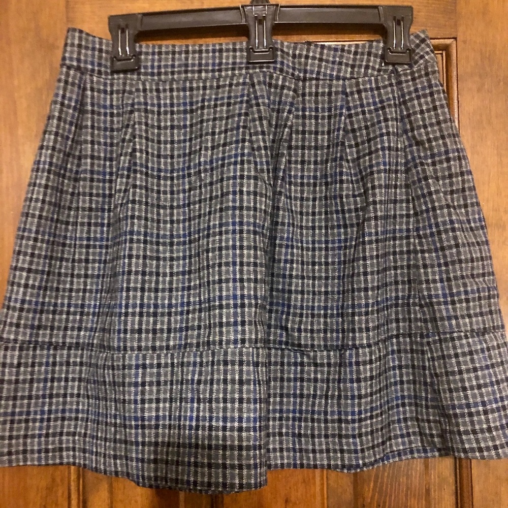 Gray fall plaid/gingham print pleated skirt